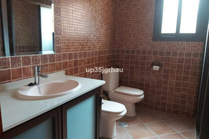 682e008c094e7ac6eb07dbb355572372 - 9