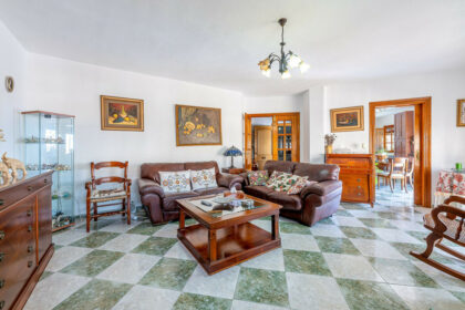 68445b3f981b7a576ea5b38097f10b62 - 15