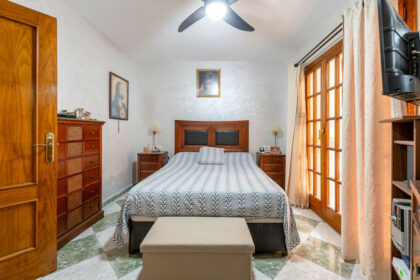 68445b3f981b7a576ea5b38097f10b62 - 25