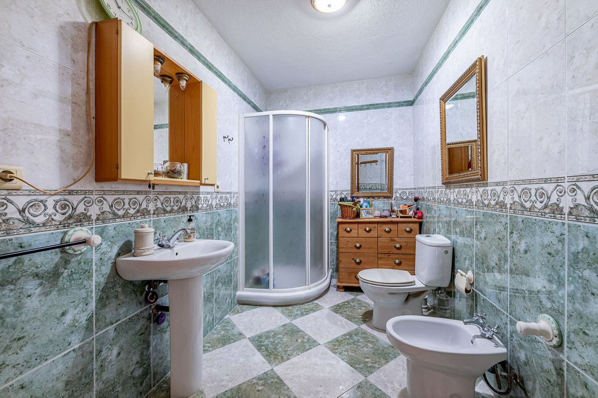 68445b3f981b7a576ea5b38097f10b62 - 26