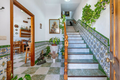 68445b3f981b7a576ea5b38097f10b62 - 7