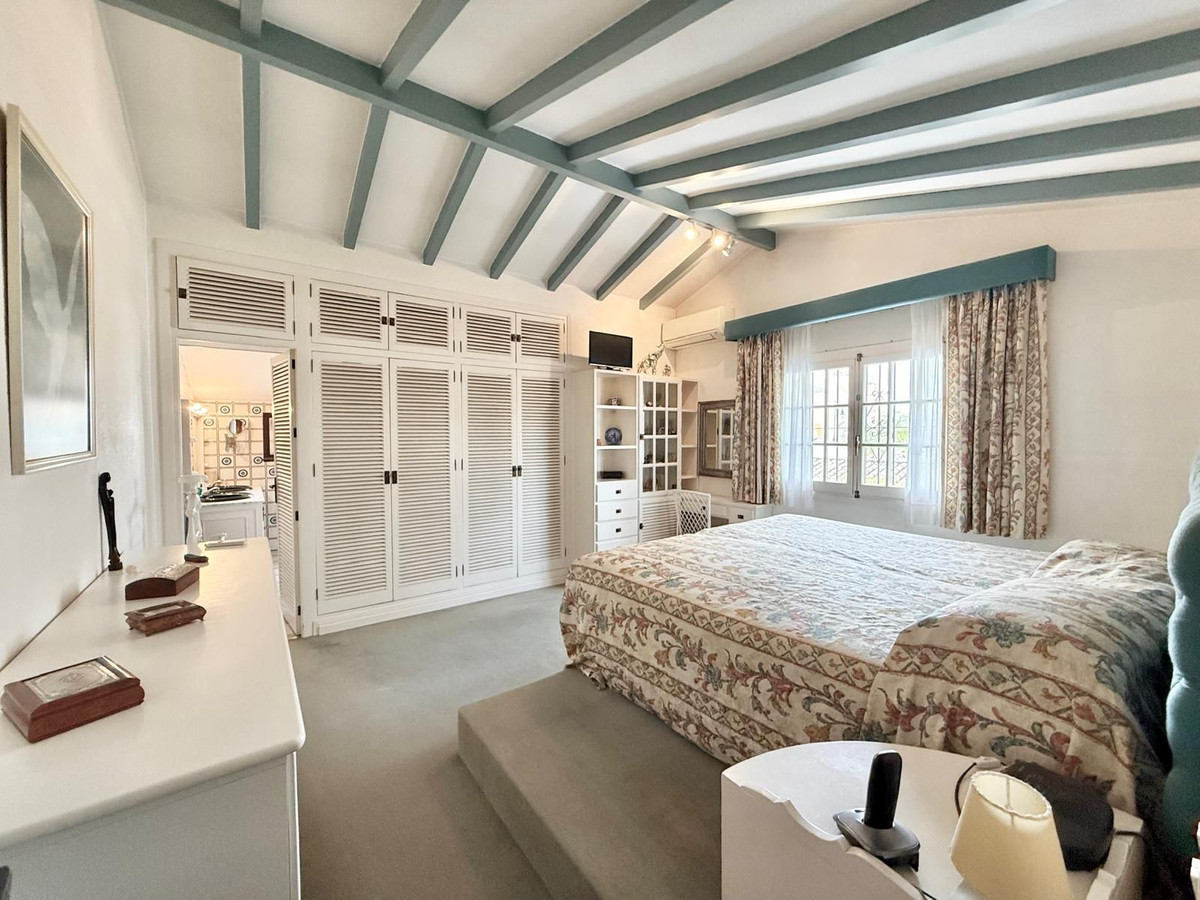 68d908d67b36ec80d5adc99f808e7b1b - 14