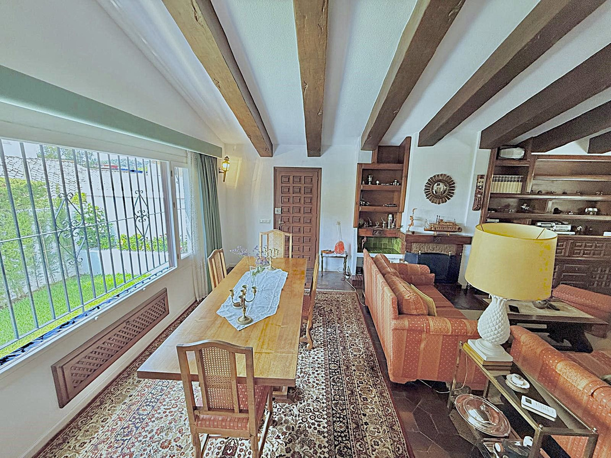 68d908d67b36ec80d5adc99f808e7b1b - 16