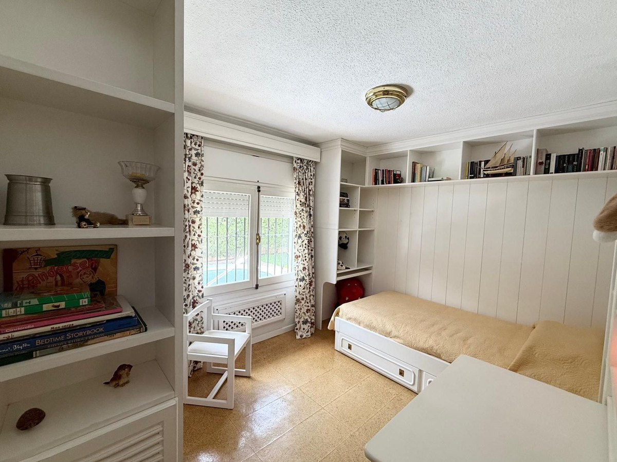 68d908d67b36ec80d5adc99f808e7b1b - 19