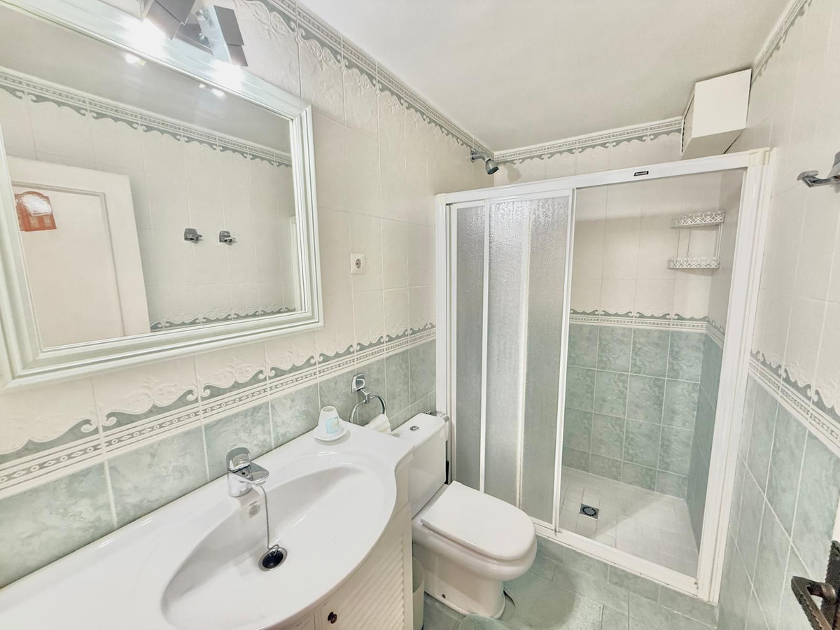 68d908d67b36ec80d5adc99f808e7b1b - 22