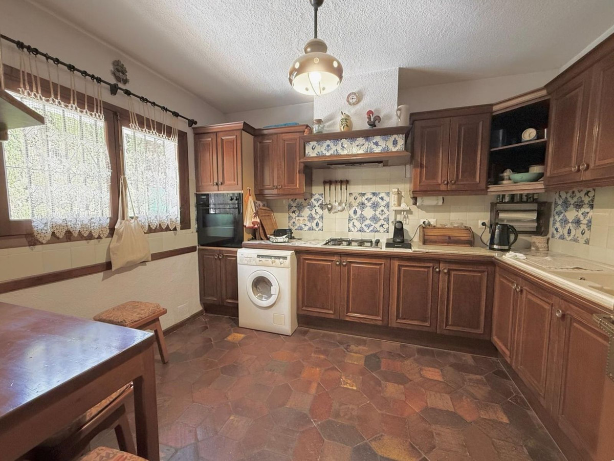 68d908d67b36ec80d5adc99f808e7b1b - 6