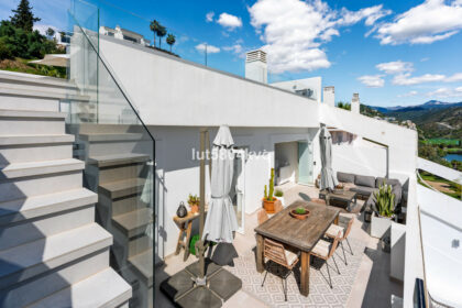 68f8ed25c8e1053a89c42fbc6a029af7 - 10