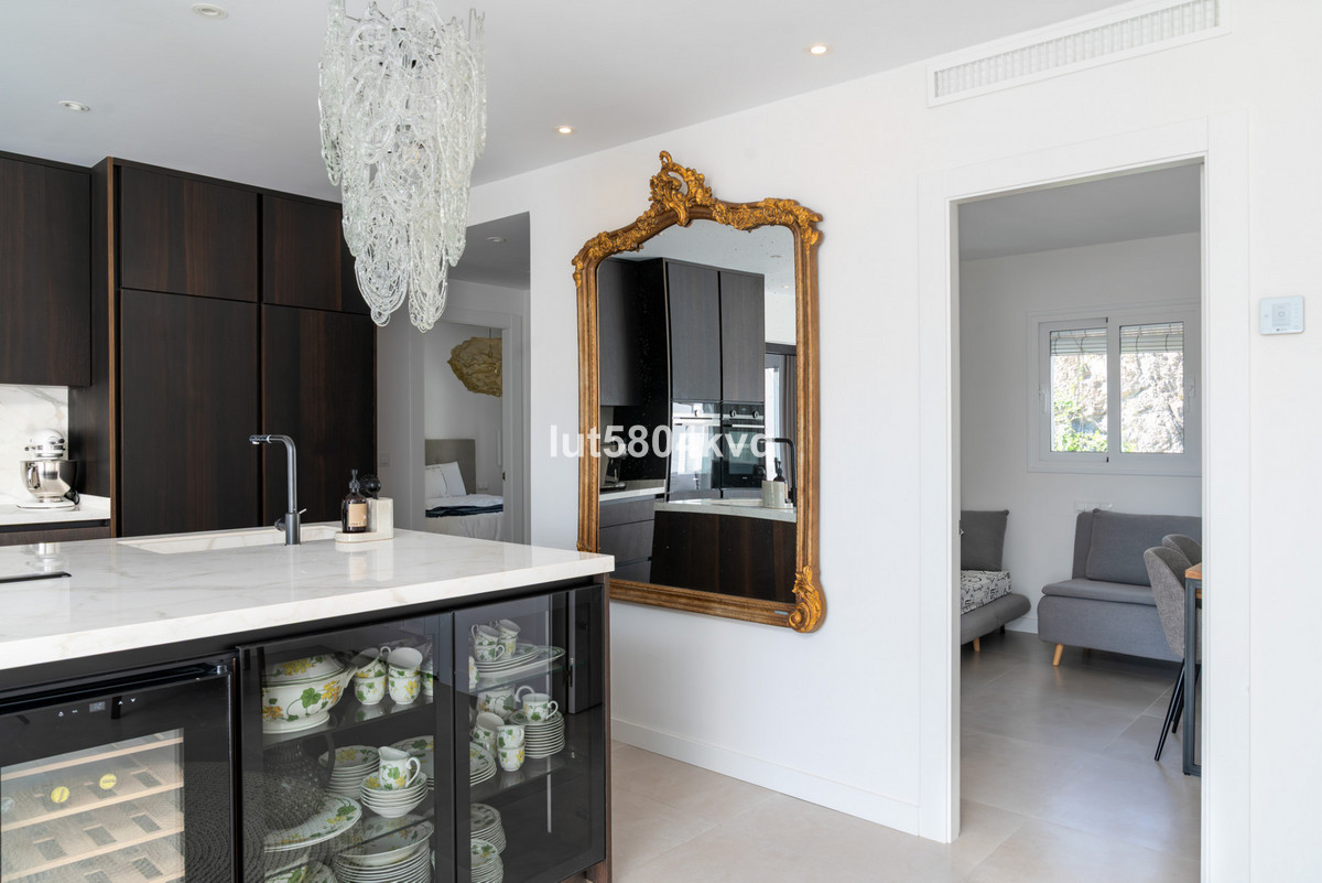 68f8ed25c8e1053a89c42fbc6a029af7 - 22