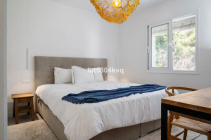 68f8ed25c8e1053a89c42fbc6a029af7 - 24