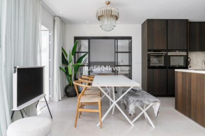 68f8ed25c8e1053a89c42fbc6a029af7 - 26