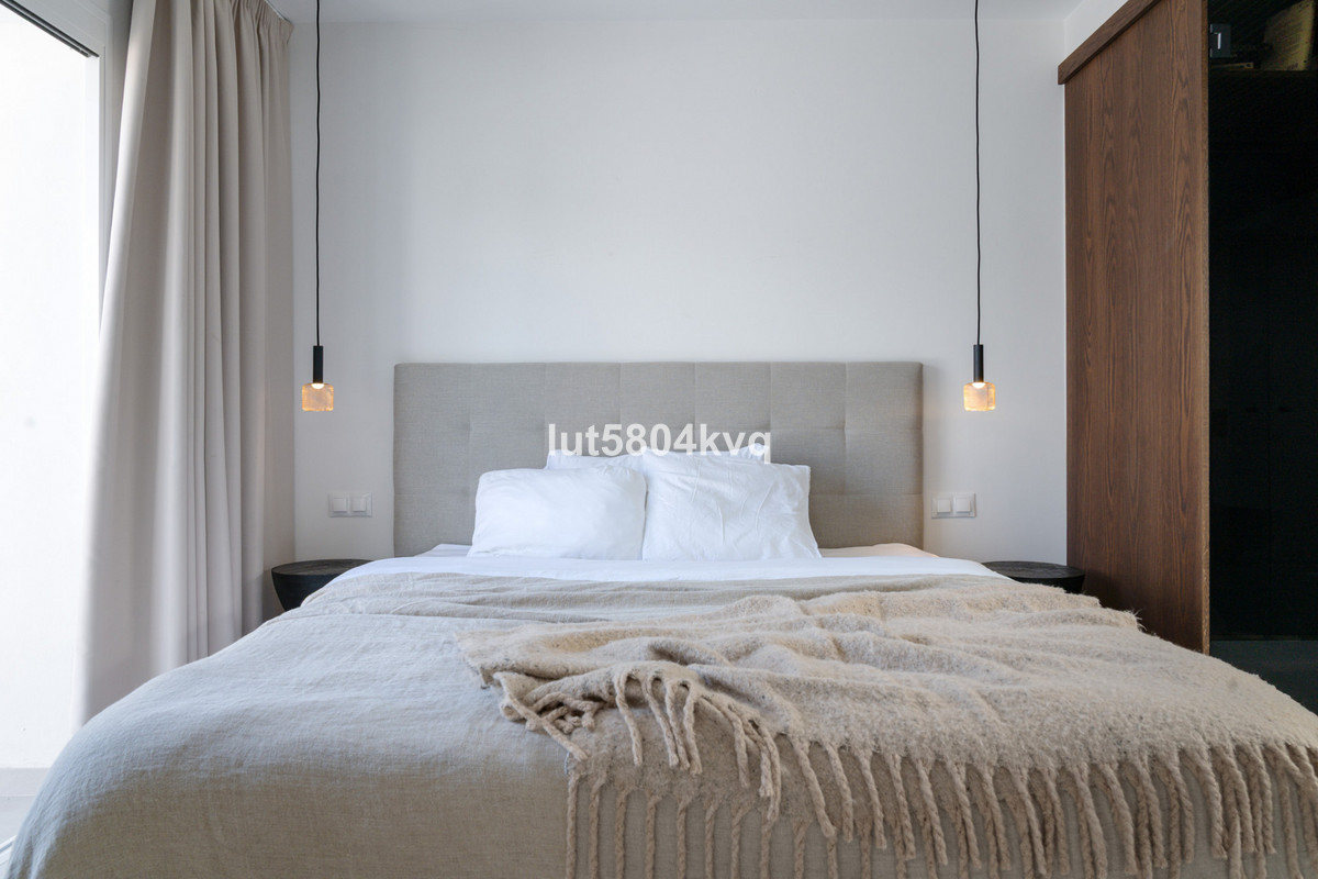 68f8ed25c8e1053a89c42fbc6a029af7 - 28