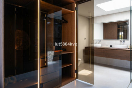 68f8ed25c8e1053a89c42fbc6a029af7 - 30