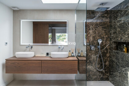 68f8ed25c8e1053a89c42fbc6a029af7 - 32