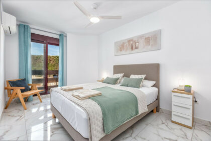 698b6fd670e2011d58623e4f85fffe94 - 12