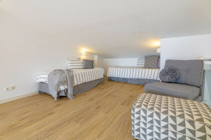 6a299ea6b903d5b4edd41d1779264524 - 11