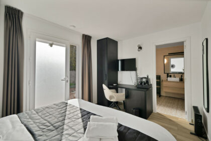 6bce8315adf06091dedc8f74e53bc831 - 27