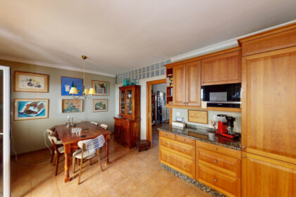 6cecbe0313d0ccaeecb664c50a3be5ad - 13