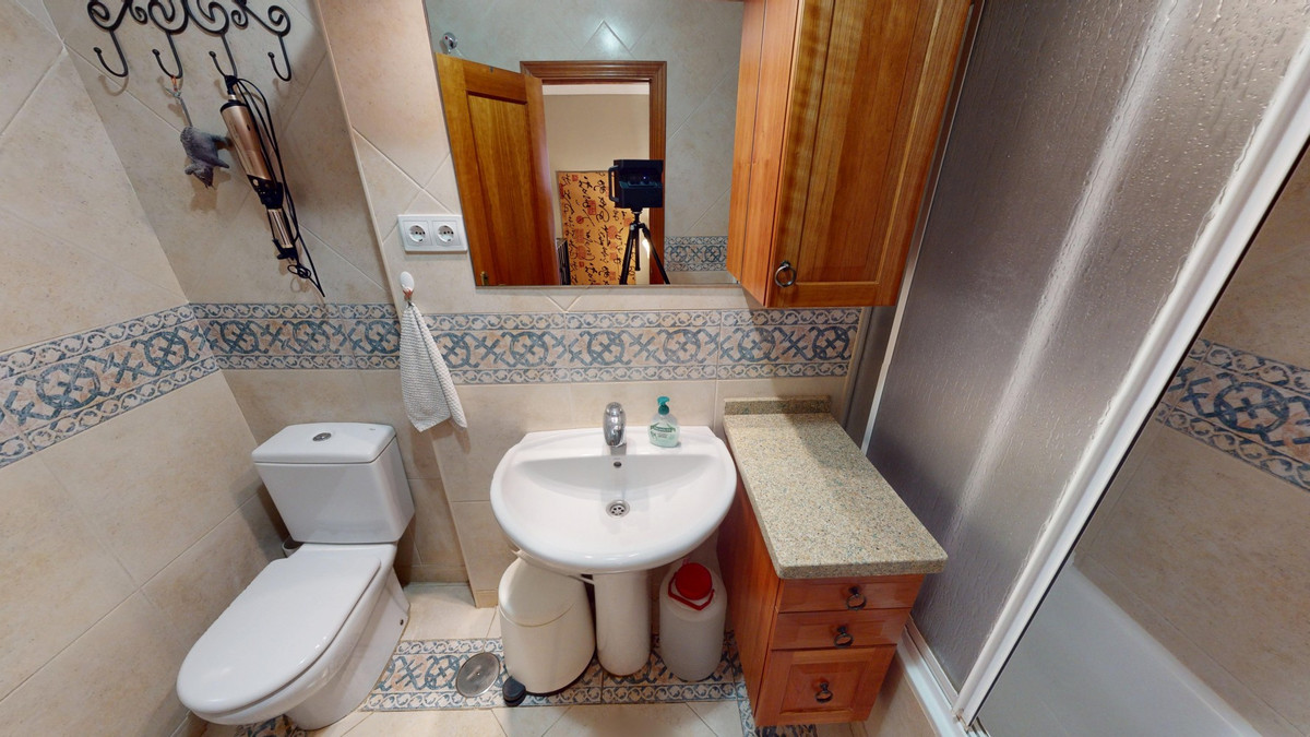 6cecbe0313d0ccaeecb664c50a3be5ad - 17