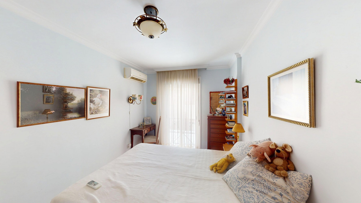 6cecbe0313d0ccaeecb664c50a3be5ad - 23