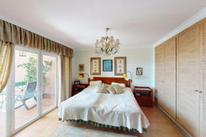 6cecbe0313d0ccaeecb664c50a3be5ad - 28