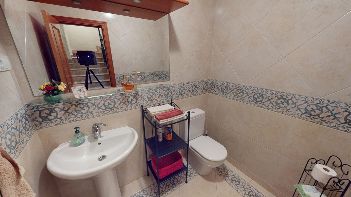 6cecbe0313d0ccaeecb664c50a3be5ad - 34