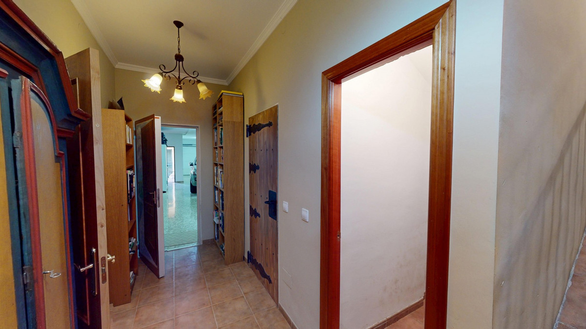 6cecbe0313d0ccaeecb664c50a3be5ad - 39