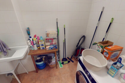 6cecbe0313d0ccaeecb664c50a3be5ad - 42