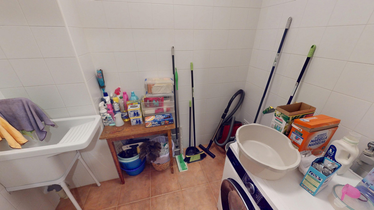 6cecbe0313d0ccaeecb664c50a3be5ad - 42