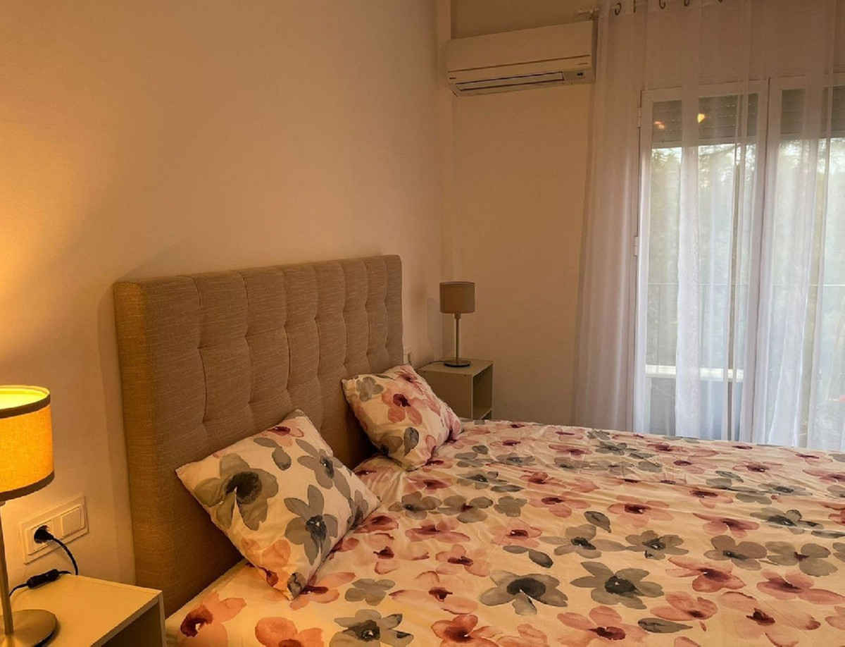 6d33718d0aa50d819338b7f017c3e6b1 - 10