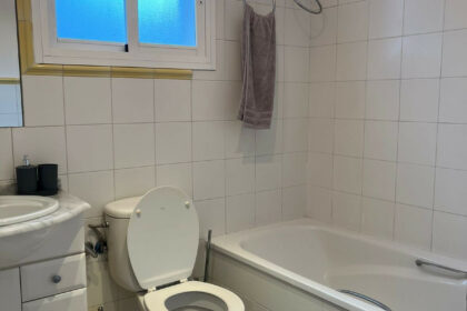 6d33718d0aa50d819338b7f017c3e6b1 - 9