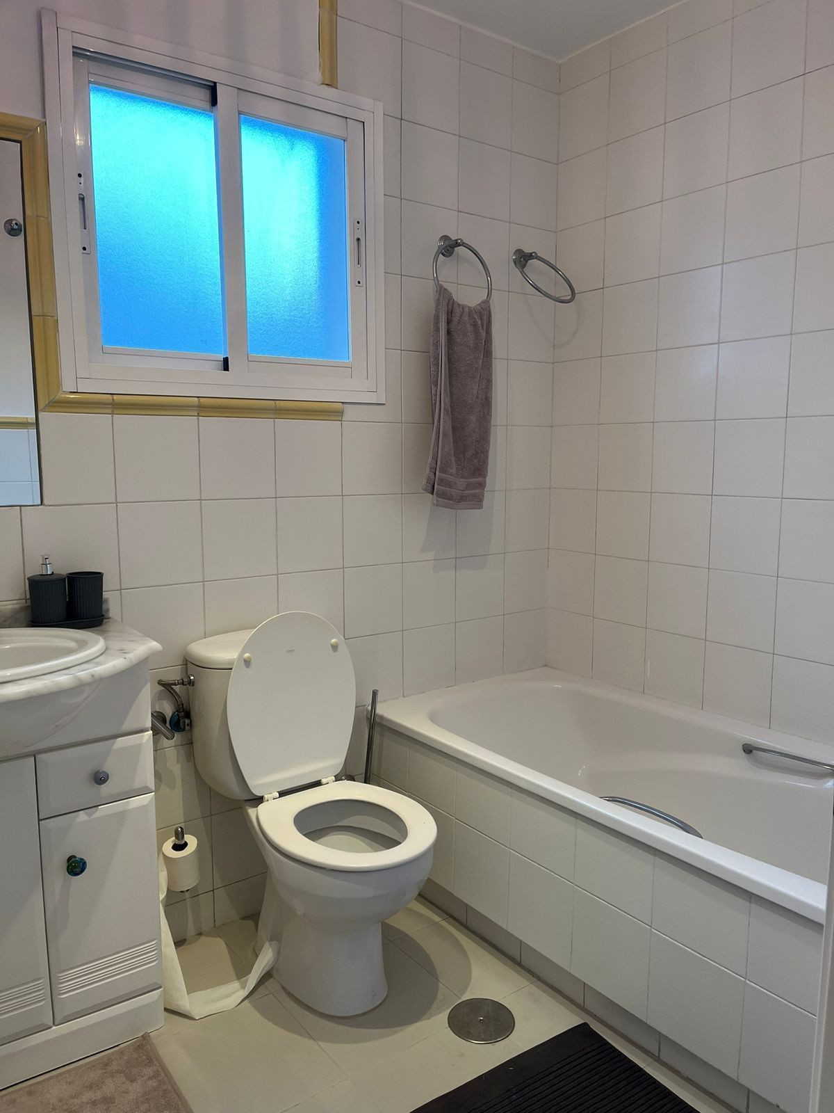 6d33718d0aa50d819338b7f017c3e6b1 - 9