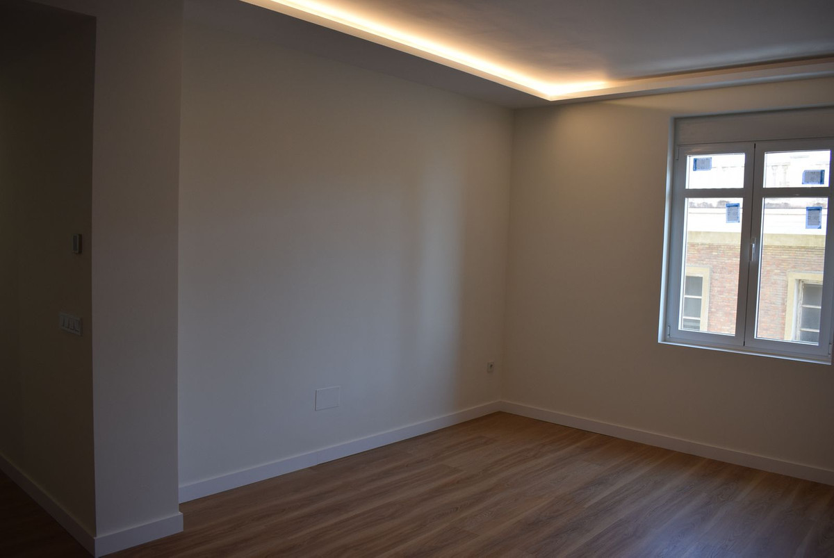 6d7a64b29756a5a7bd2de96880729816 - 1