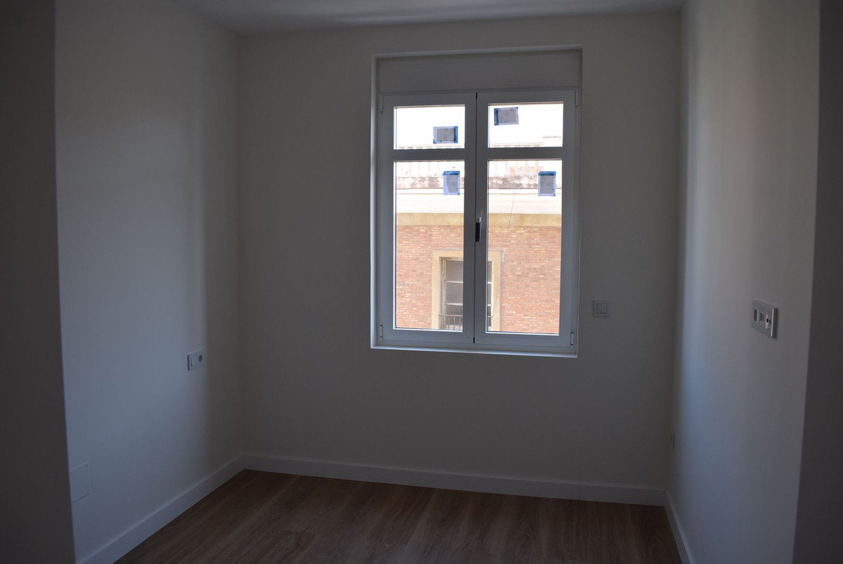 6d7a64b29756a5a7bd2de96880729816 - 11