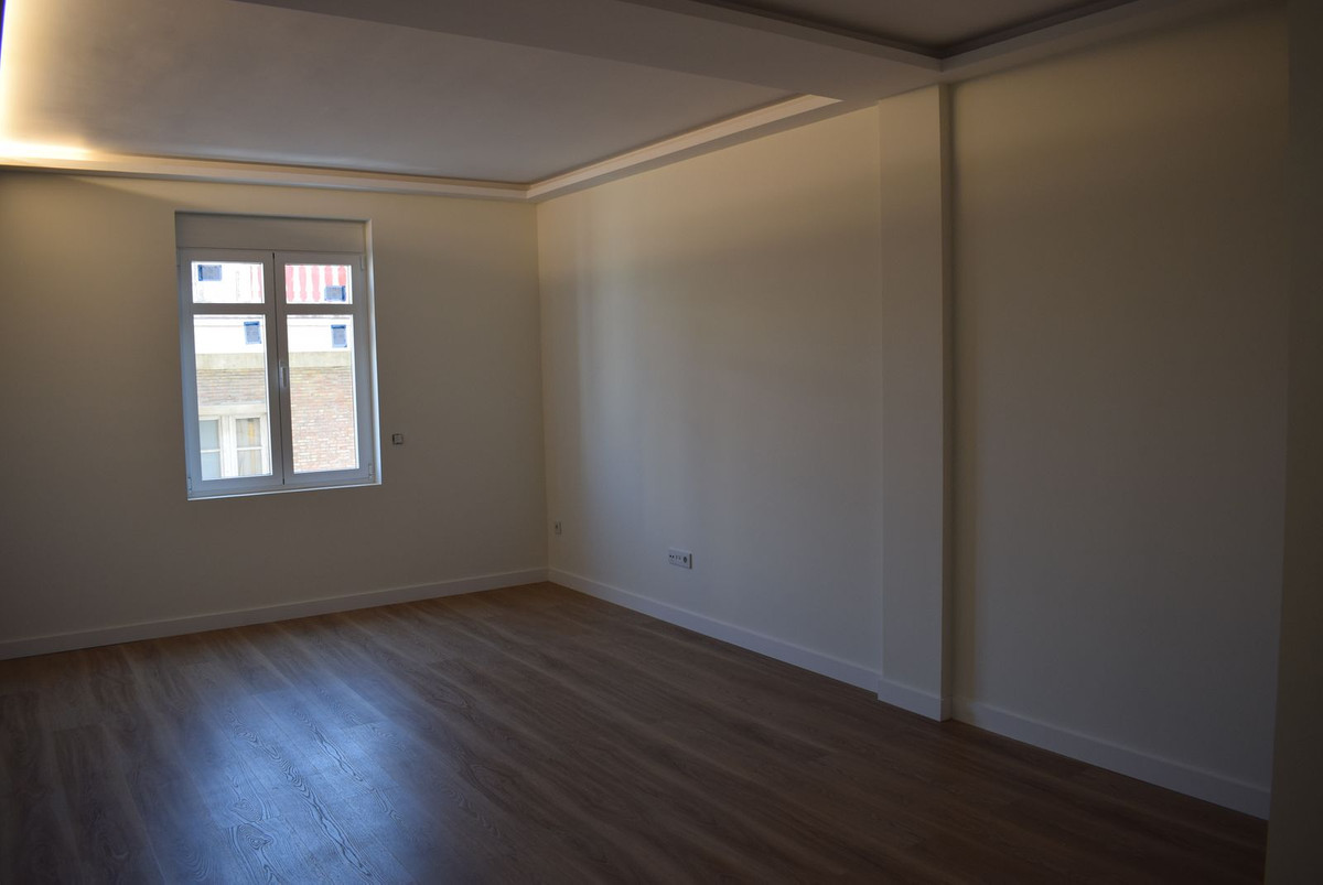 6d7a64b29756a5a7bd2de96880729816 - 2