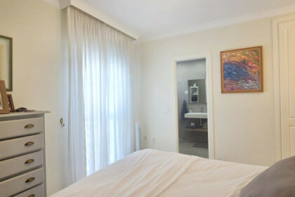 6d80ffe38cf420b07f8fb9d9a1f67400 - 14