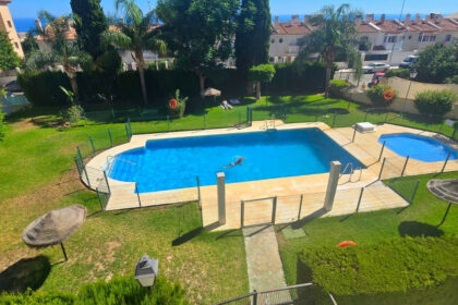 6d80ffe38cf420b07f8fb9d9a1f67400 - 25