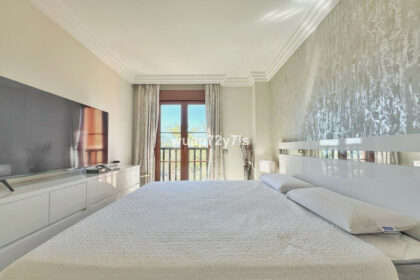 6d93862d458af3a7aa6328fae14d3cb1 - 18