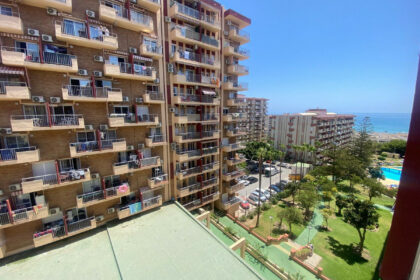 6d997efae4744a4e952e7fa90fc3b5c4 - 20