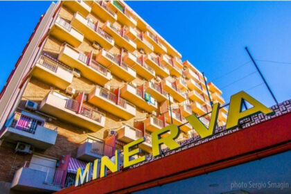 6d997efae4744a4e952e7fa90fc3b5c4 - 24