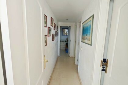 6e33a9689514b2bfbcca833ee7afd736 - 19