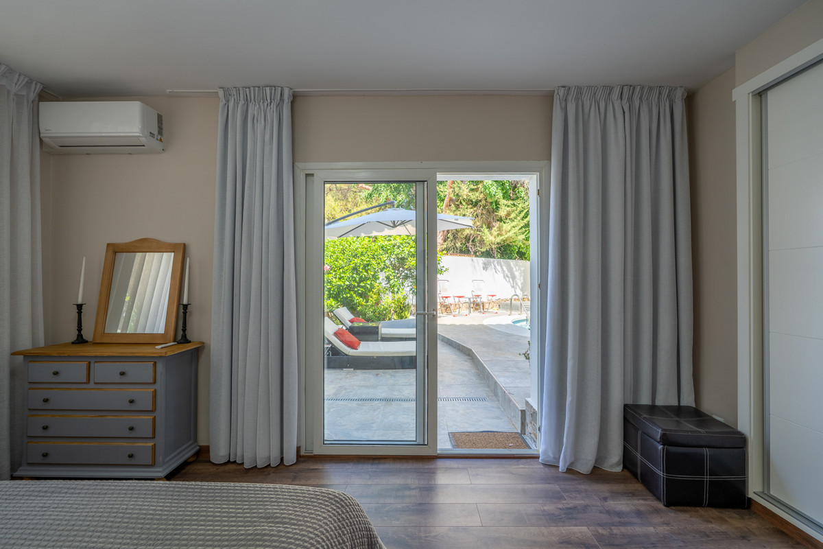 6e440a22d927be63b485e5699ea432e7 - 21