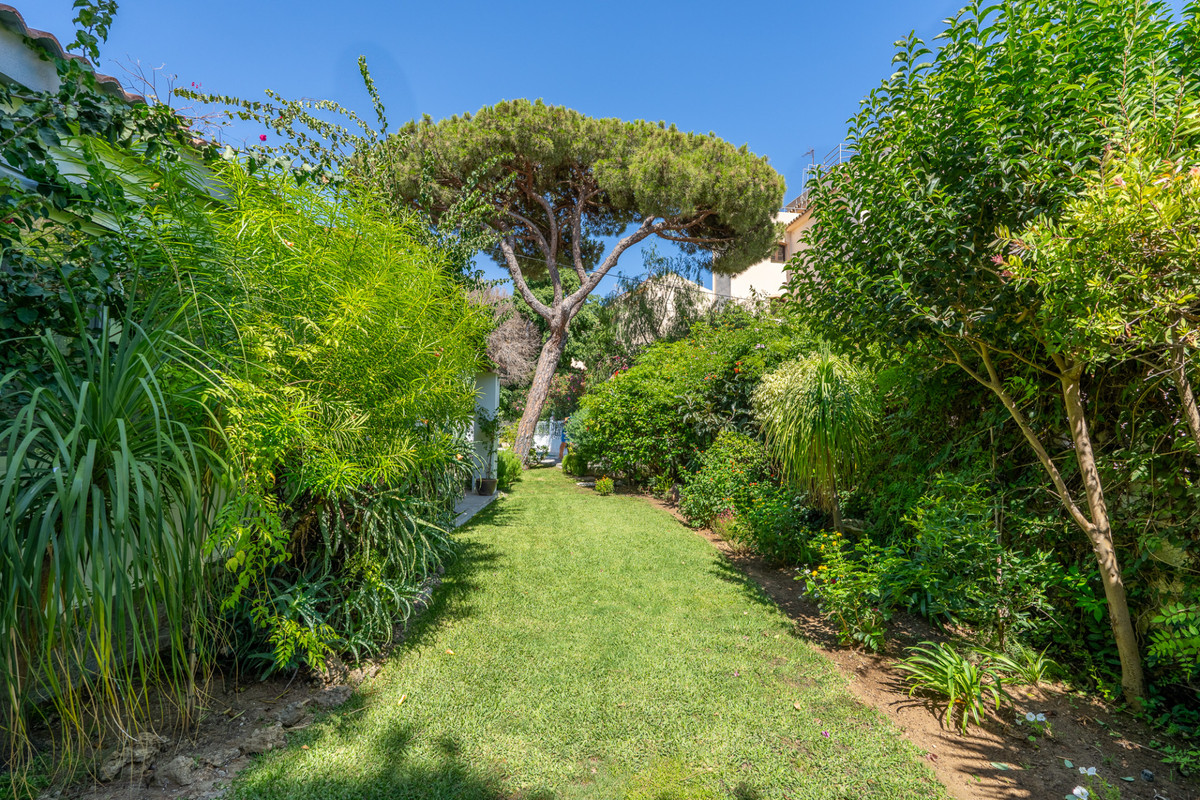 6e440a22d927be63b485e5699ea432e7 - 42