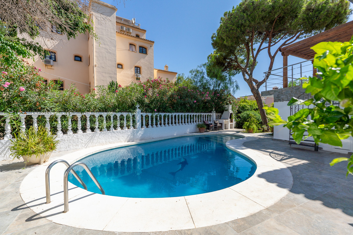 6e440a22d927be63b485e5699ea432e7 - 44