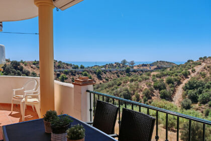 6e8313c55507b3a3d88fca0719f41f37 - 13