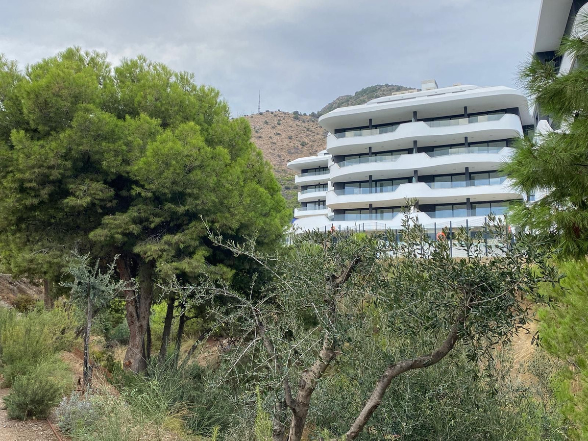 6f25f39f47235b99d2d3d923e65e7b42 - 34