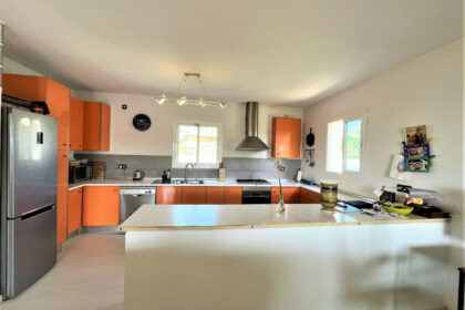 6fcd9bb595187a43270dfece76a4b1bd - 10