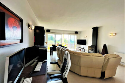 6fcd9bb595187a43270dfece76a4b1bd - 7