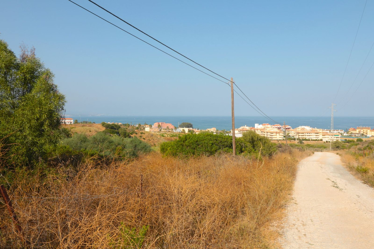 70a674a5aa842ed01b3bcc65cfdba4b6 - 12