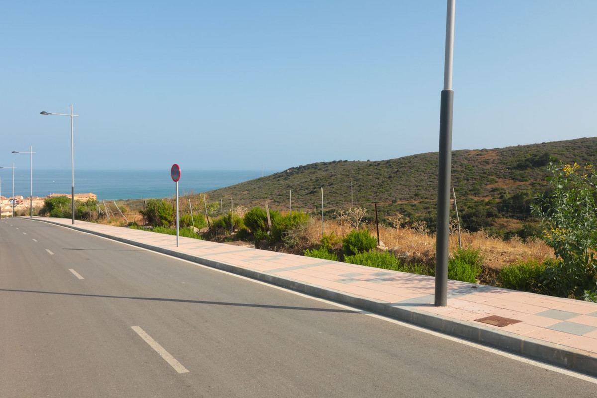 70a674a5aa842ed01b3bcc65cfdba4b6 - 8