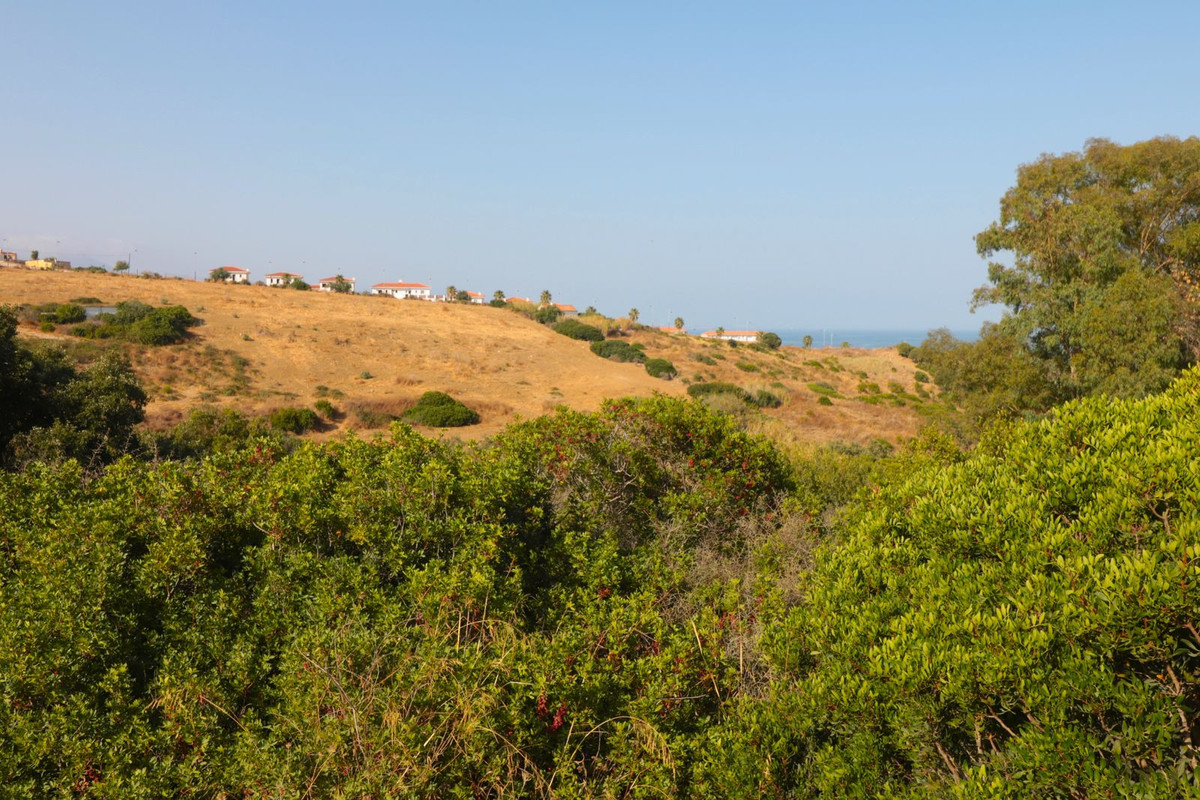 70a674a5aa842ed01b3bcc65cfdba4b6 - 9